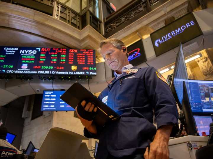 El riesgo país roza los 900 puntos tras el derrumbe de los bonos