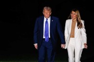 Una Escultura satírica de Trump y Epstein aparece en el centro de Washington