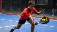 Con 13 años, hijo de exfutbolista defenderá a Chile en el Mundial Junior de Padel: “Me aburrí del fútbol y me gustó este deporte”