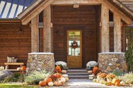 5 Decorating Mistakes That Are Making Your Front Porch (and Home) Look Outdated