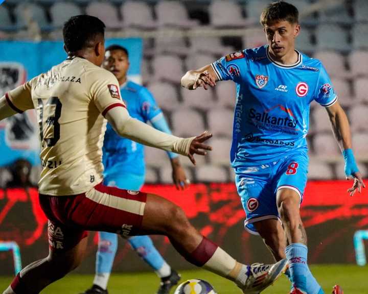 Garcilaso solo pudo empatar ante UTC de local 0-0 y se aleja de luchar pelear el Clausura