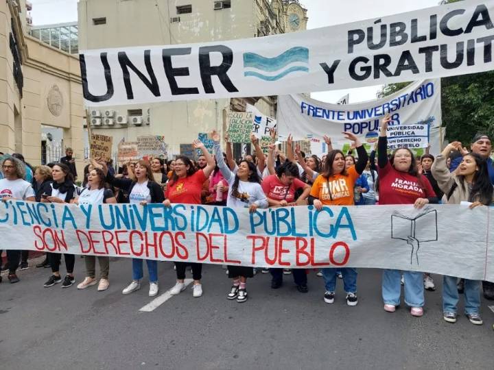 Universitarios entrerrianos comenzaron un nuevo paro de 48 horas