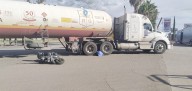 Muere motociclista arrollado por tráiler de gas LP en la 45 Sur