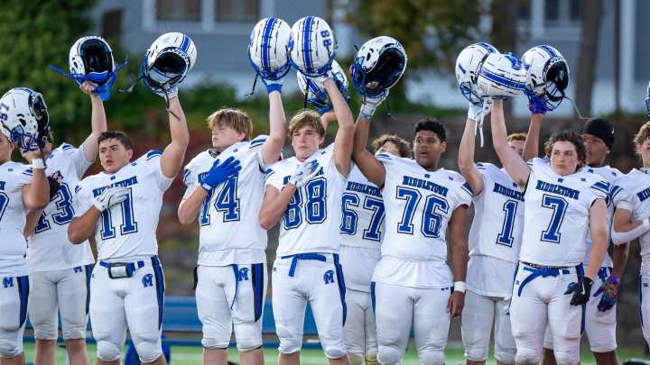 Take a look: Middletown football edges Rogers 3