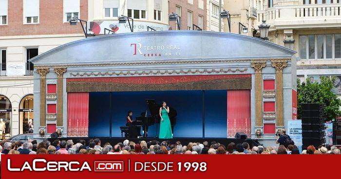 La plaza Mayor de Almagro se convertirá el próximo sábado en escenario de un gran recital lírico con la llegada de la 'Carroza del Teatro Real'