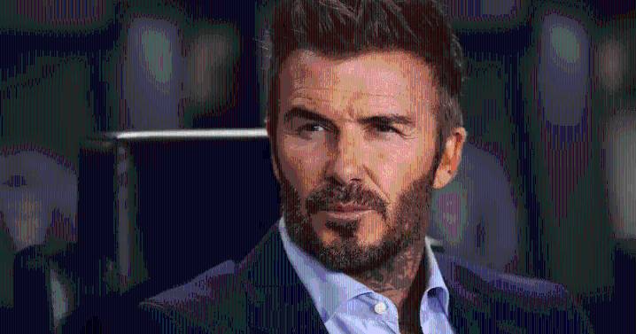 Quién es la famosa cantante con la que engancharon a David Beckham en escandalosas fotos