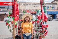 Carritos con los colores de la bandera invaden las calles en el mes patrio 