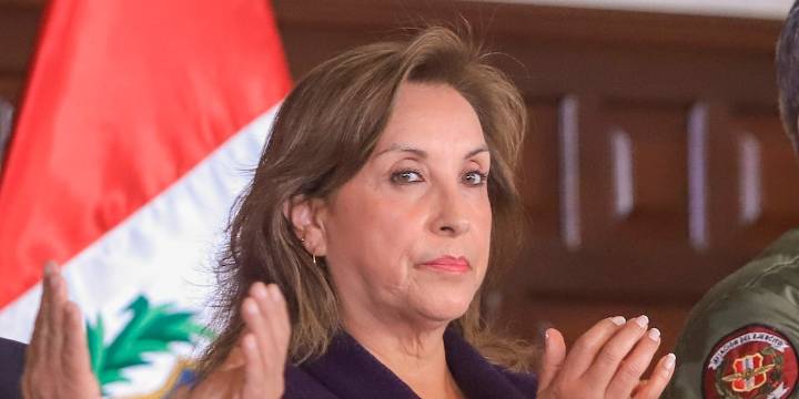 Supuesto hacker que filtró datos de inteligencia de PNP asegura tener en la mira a Dina Boluarte y “más objetivos corruptos”