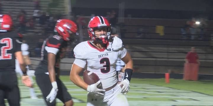 Dexter downs Sikeston in HFF Game of the Night
