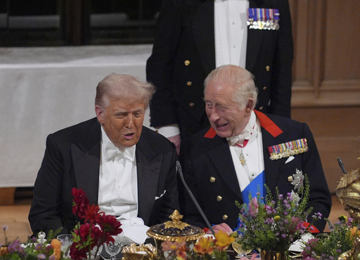 Tras el boato real, la visita de Trump se centra en la política y una reunión con Starmer