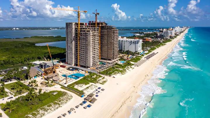 Suman inversiones en construcción de hoteles en México, pese a guerra comercial de Trump 