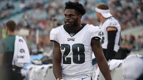 Former Eagles running back Wendell Smallwood sentenced to prison for COVID fraud scheme