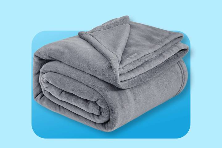 Amazon's Best-Selling Fleece Blanket Is Just $22 for Prime Members