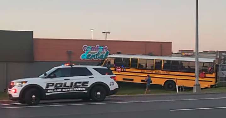 School bus crashes into Blue Springs building, police say no children injured