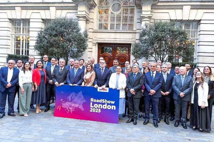 Perú: destino confiable para inversión, destaca Pérez Reyes en Londres