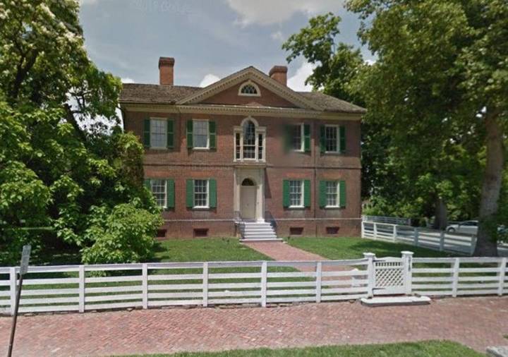 Discover the Most Haunted House in Kentucky