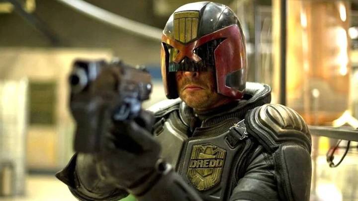 10 Acclaimed Sci-Fi Movies That Flopped At The Box Office