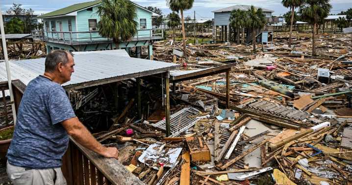 Senate Democrats want to revive a NOAA database that tracked billion