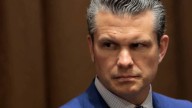 El secretario de Defensa, Pete Hegseth, cita a altos militares