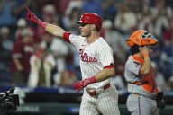 Kepler powers Phillies past skidding Mets 11