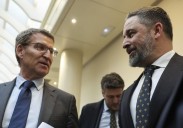 Feijóo se lanza a arrebatar a Abascal las banderas de la inmigración y el campo