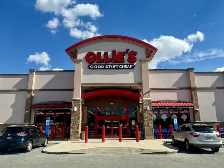 Ollie's Bargain Outlet opening soon in New ...