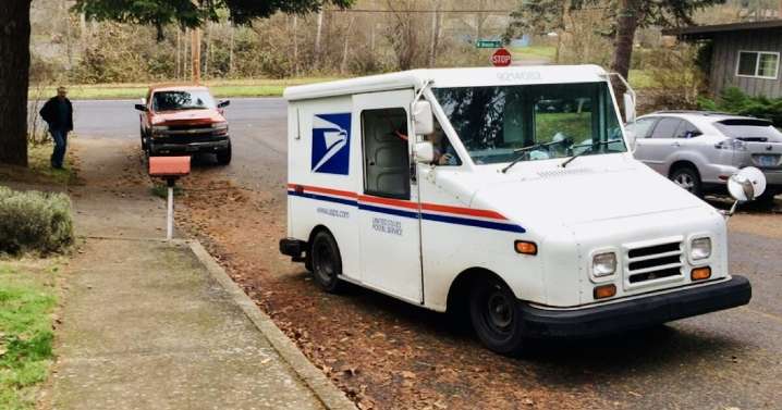 Ahead of the holidays: USPS is hiring for rural route mail carriers in Eugene