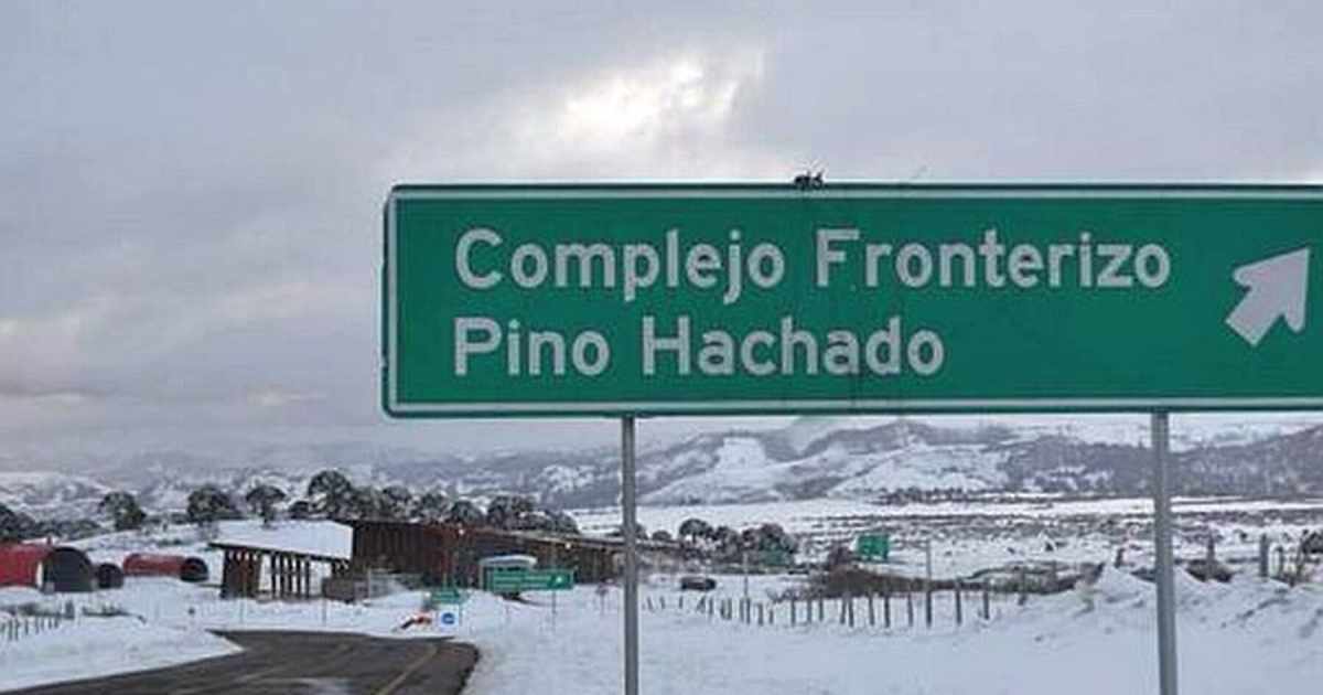 Cerrado Pino Hachado este domingo por hielo y nieve: qué ocurre con Cardenal Samoré, otro de los cruces a Chile