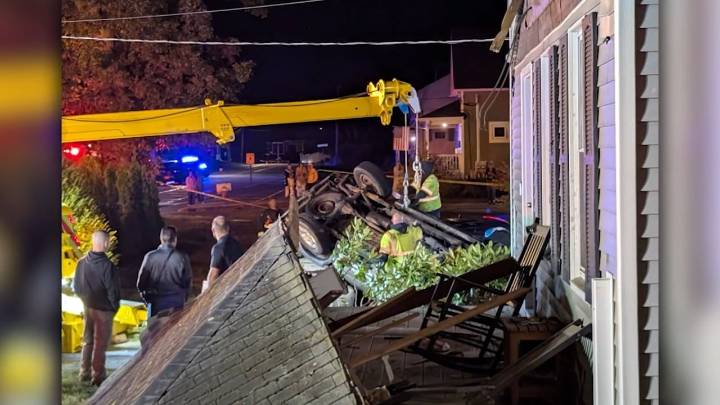 Neighbors recount moments after Taunton crash that killed Dighton teen