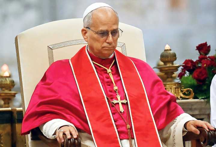 El Papa destituye a un diácono