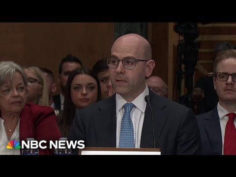 Trump's Federal Reserve nominee says he will not leave White House post if confirmed