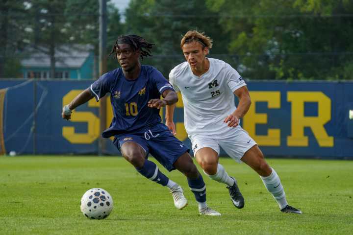 Michigan makes statement in stifling defensive performance 