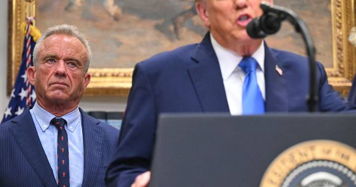 Trump vincula el uso de paracetamol durante el embarazo con el autismo