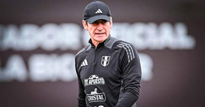 La polémica decisión de Óscar Ibáñez: dio la tarde y noche libre antes del Perú vs Paraguay