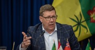Canola: Sask. Premier Moe hopeful for progress after meeting in China