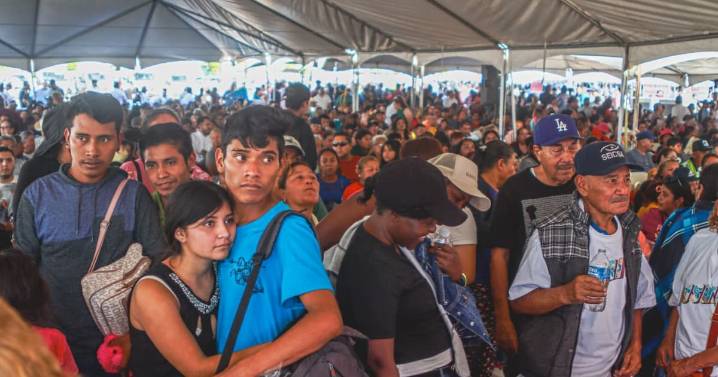 Retraso, alegría y expectativa en evento de Claudia Sheinbaum