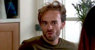 Moment 'fuming' Coronation Street star is caught grimacing at NTAs after losing award