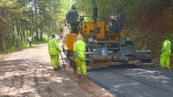 Avanza 35% rehabilitación de carretera Charapan