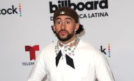 Bad Bunny enfrenta demanda por el uso “indebido” de La Casita, la pieza central de sus conciertos