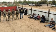 Accidente de tránsito en El Paso, destapa red de tráfico de personas: 35 arrestados