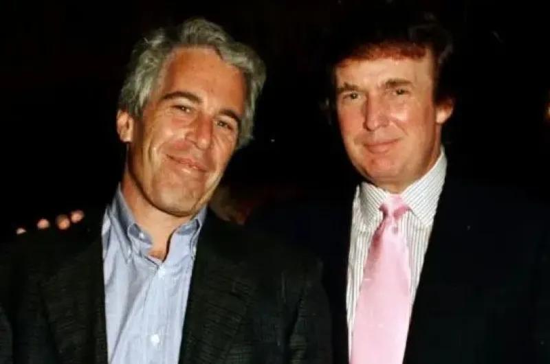 VIDEO. Escándalo: proyectan sobre el castillo de Windsor, fotos de Trump y Jeffrey Epstein
