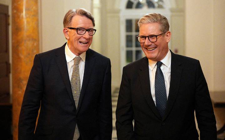 Starmer destituye al embajador británico en Washington por sus vínculos con Epstein