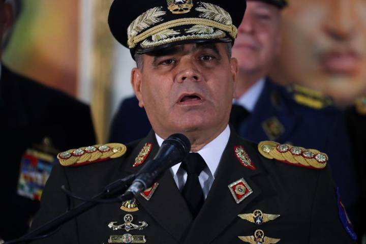 Ministro venezolano de Defensa pide «duplicar esfuerzos» ante escenario bélico en...