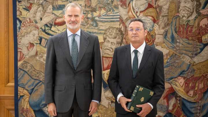García Ortiz entrega a Memoria da Fiscalía ao rei ante o inicio do ano xudicial