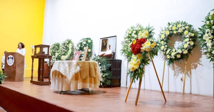 Honran legado de Romero de Solís: Archivo Histórico llevaría su nombre