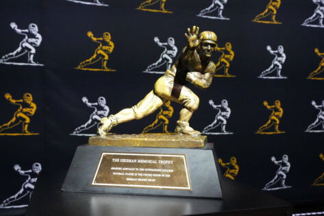 Ex-Heisman Winner Drops Surprising Take on Non Power College Football QB Nobody’s Talking About Heisman rankings are the domain of the usual suspects. Rarely do we get a contender from a smaller schoo