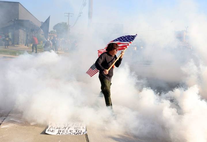 Tear gas used against protesters at Broadview ICE facility