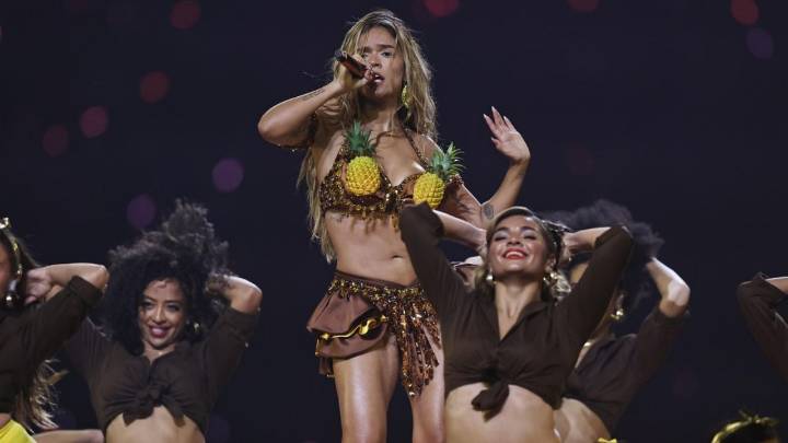 Prende Karol G a la NFL con show de medio tiempo