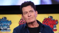Charlie Sheen reveló cuánto llegó a pagar para que no filtraran su diagnóstico de VIH