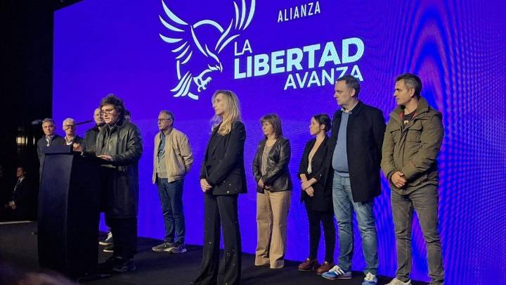 Voto castigo, economía estancada y desazón por la corrupción: el escenario que La Libertad Avanza deberá revertir en Buenos Aires
